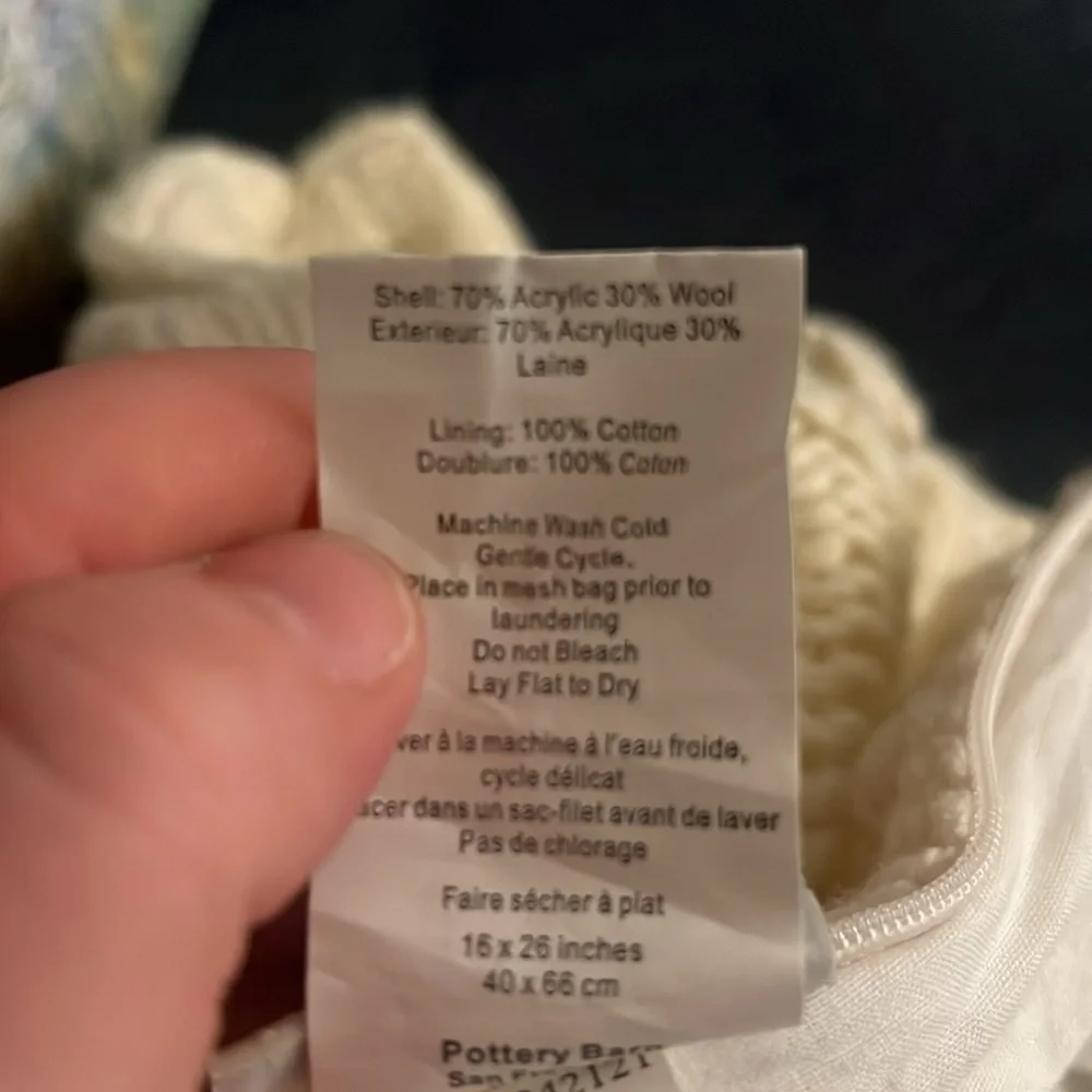Pottery Barn Cream Sweater Pillow Shams Set, Zipper closure, soft. 2 Shams 16x26